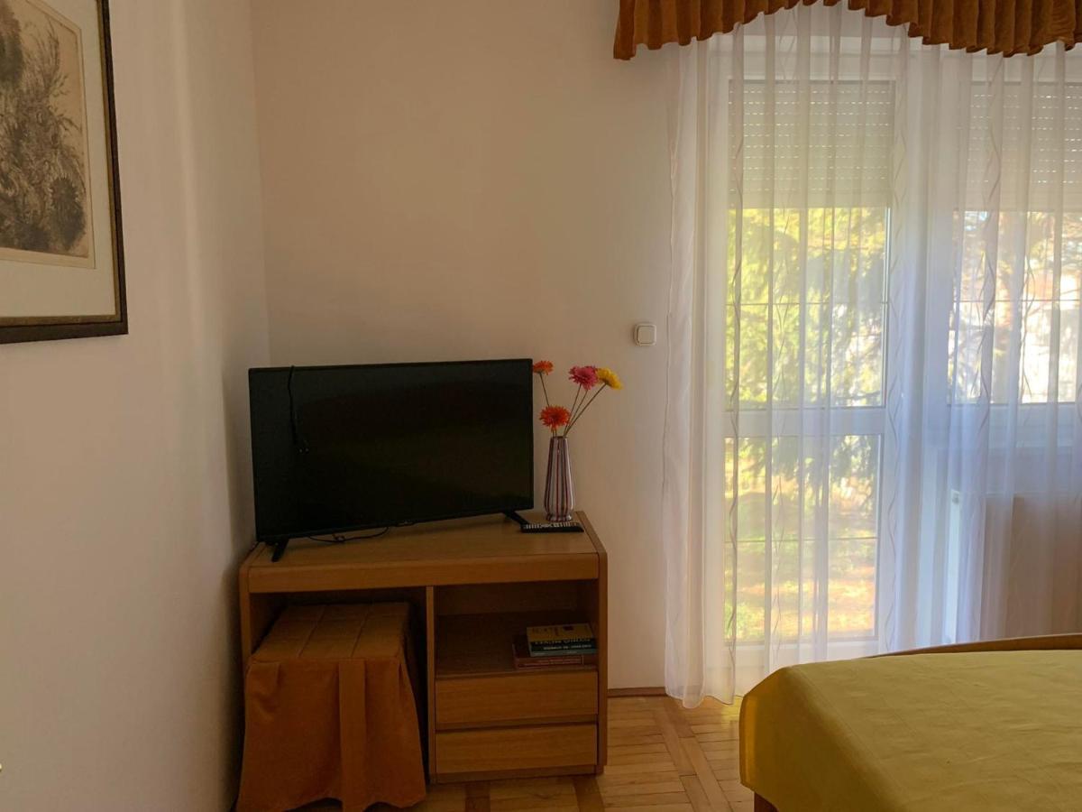 Sonnen Fewo Apartment Pannonhalma Exterior photo